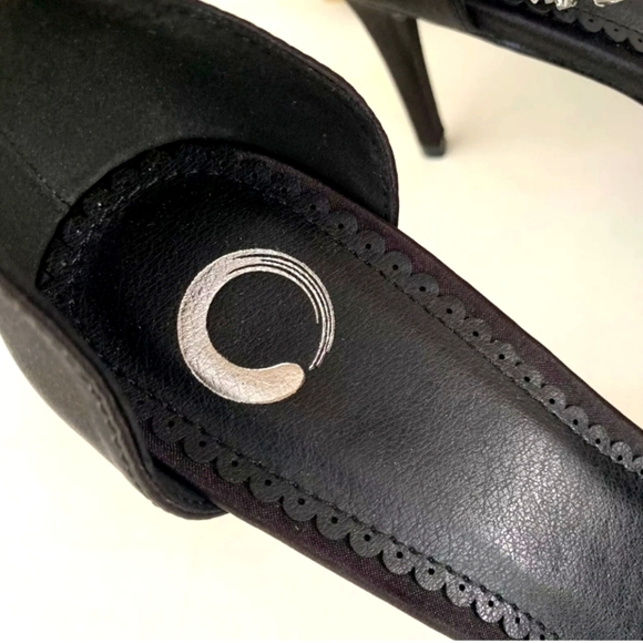 Journee Collection Womens Loxley Rhinestone Pointed Toe Heels - Picture 6 of 6